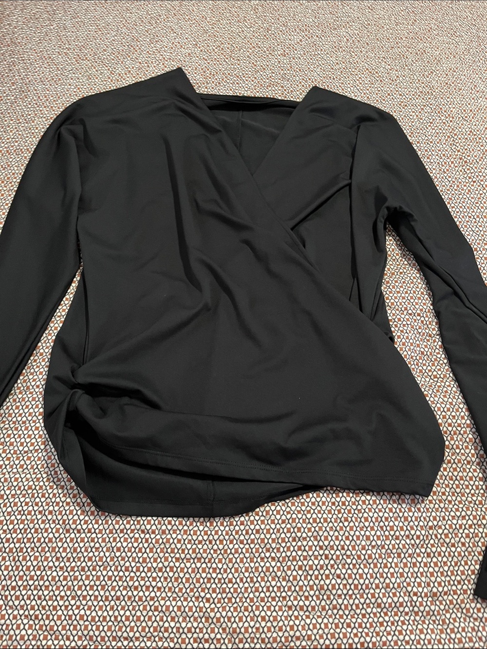Women's Black Long-Sleeve  Top